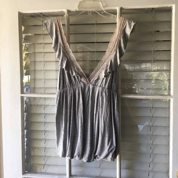 Grey jersey top with lace - Picture 1 of 4